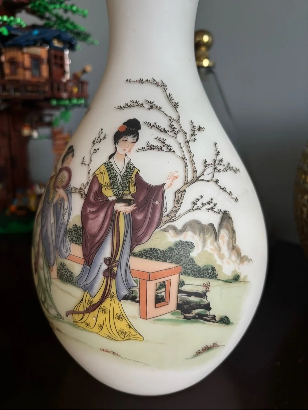 Vintage Norleans Satin Frosted Geisha Japanese Vase Glass Asian Art